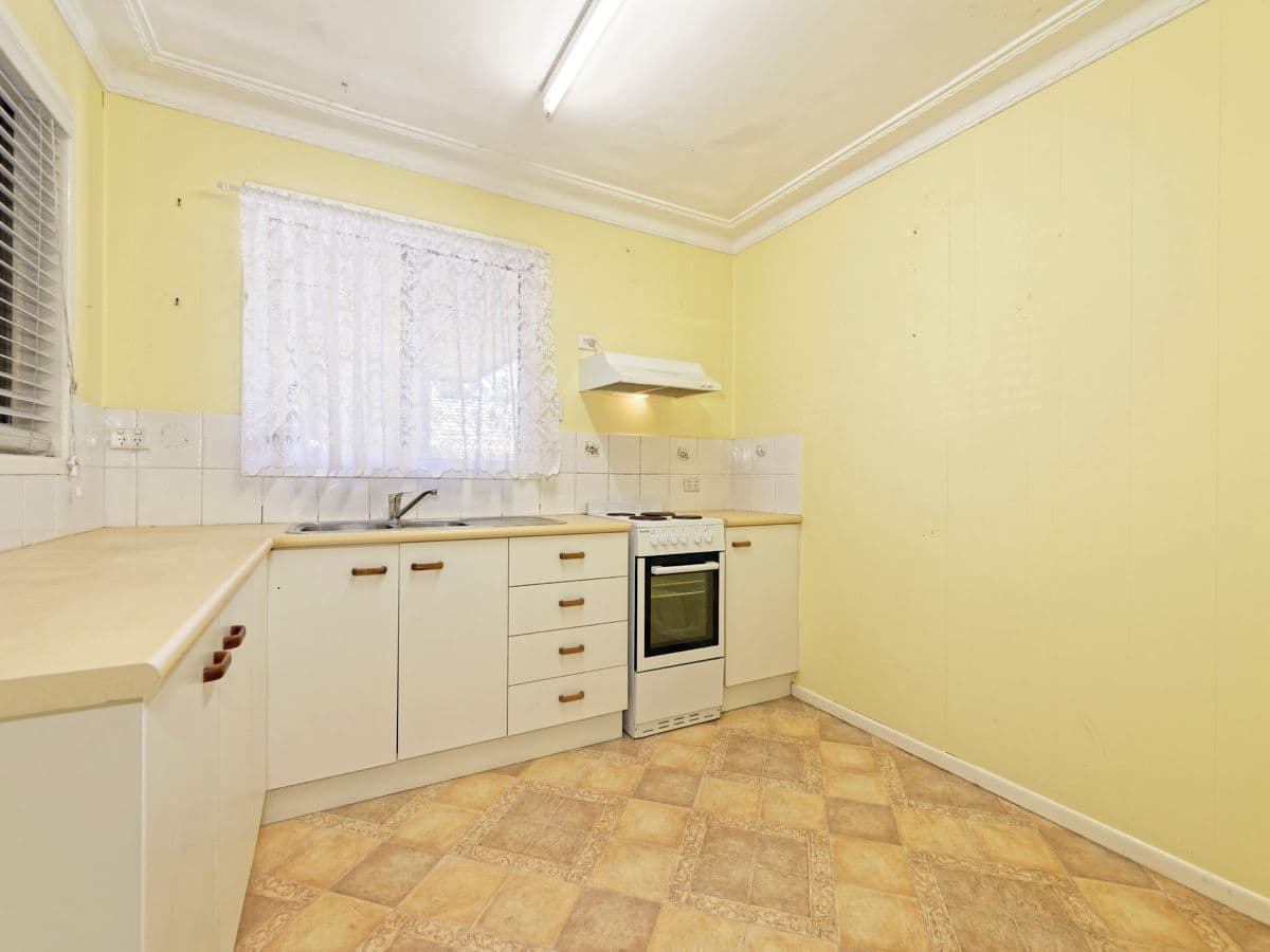 243 Anzac Avenue, Kippa-Ring QLD 4021, Kippa-Ring - Thumbnail 4