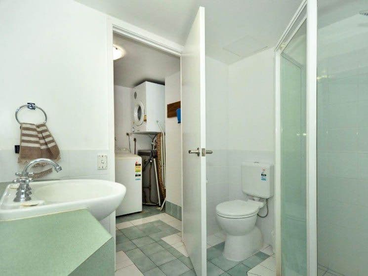 10 Alexandra Avenue, Mermaid Beach QLD 4218, Mermaid Beach - Thumbnail 7