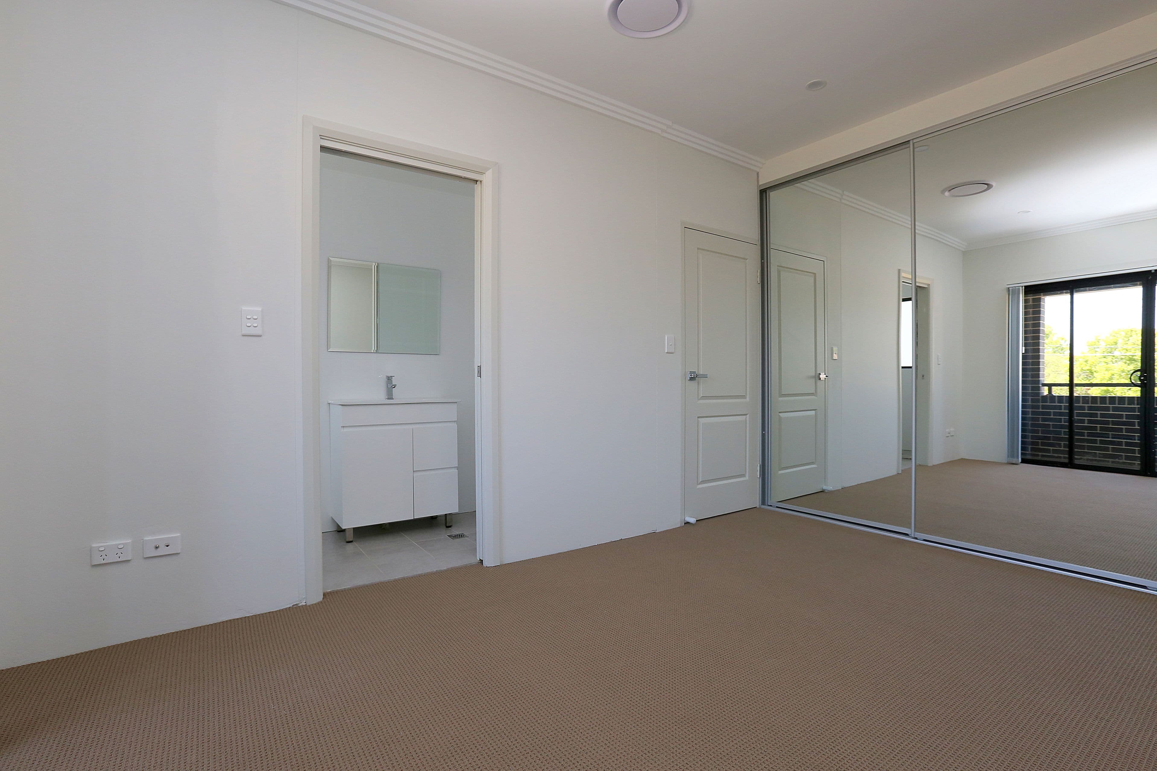 21 O'Hagon Street, CHESTER HILL NSW 2162, Chester Hill - Thumbnail 5