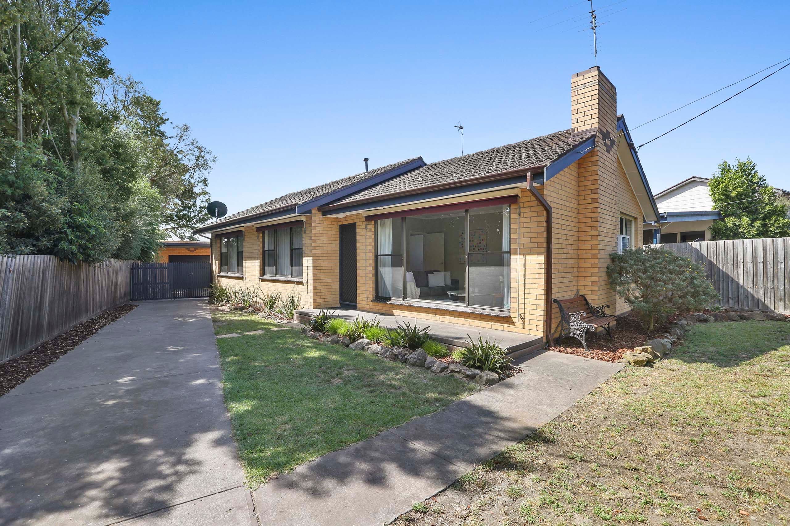 56 Henry Street, BELMONT VIC 3216, Belmont - Thumbnail 2