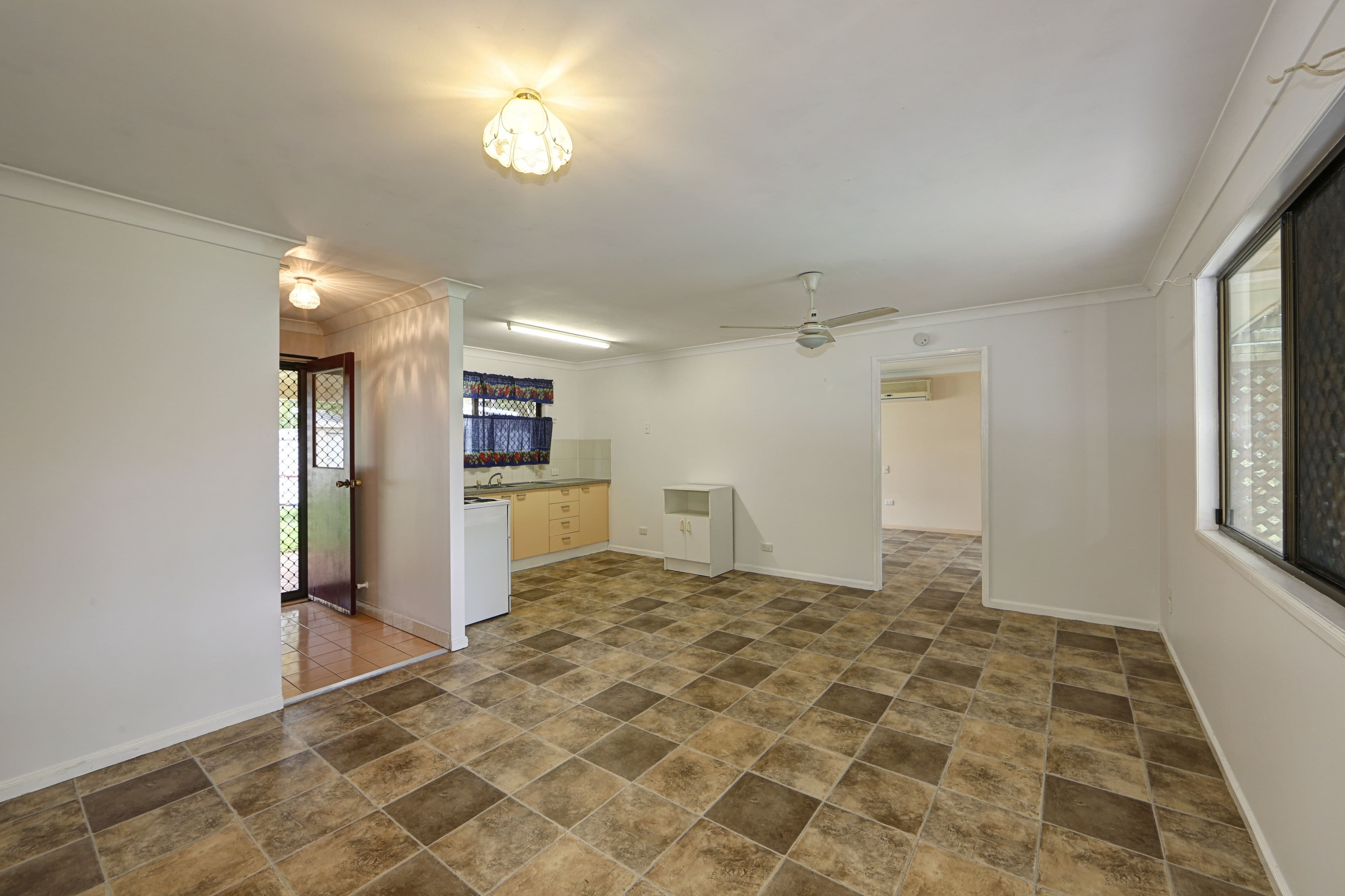 8 Tulloch Place, Branyan QLD 4670, Branyan - Thumbnail 4