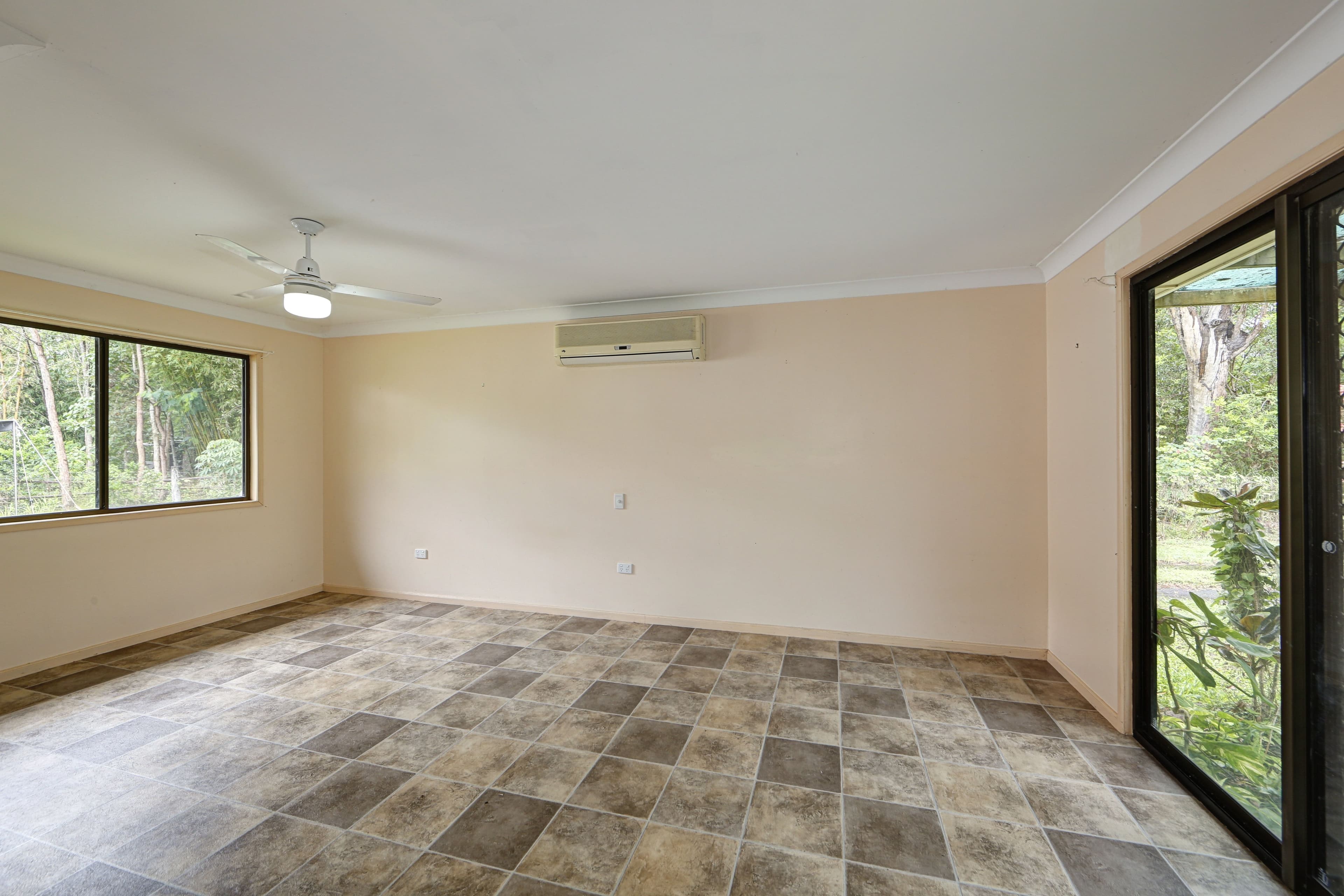 8 Tulloch Place, Branyan QLD 4670, Branyan - Thumbnail 5