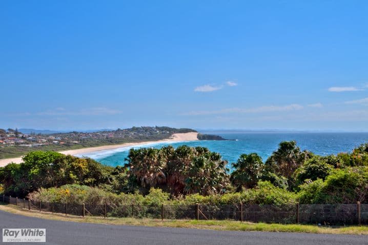 38 Cliff Road, Forster - Image 1