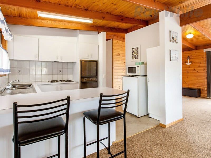 60 Balaka Court, CAPEL SOUND VIC 3940, Capel Sound - Thumbnail 3