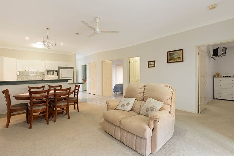 136 Meadowlands Road, Carina QLD 4152, Carina - Thumbnail 4