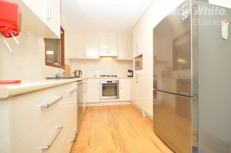 18 Tallara Crescent, Munno Para SA 5115, Munno Para - Thumbnail 5