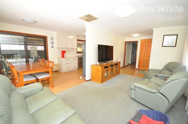 18 Tallara Crescent, Munno Para SA 5115, Munno Para - Thumbnail 3