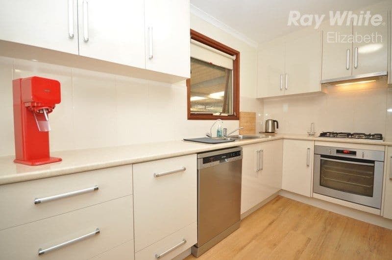 18 Tallara Crescent, Munno Para SA 5115, Munno Para - Thumbnail 6
