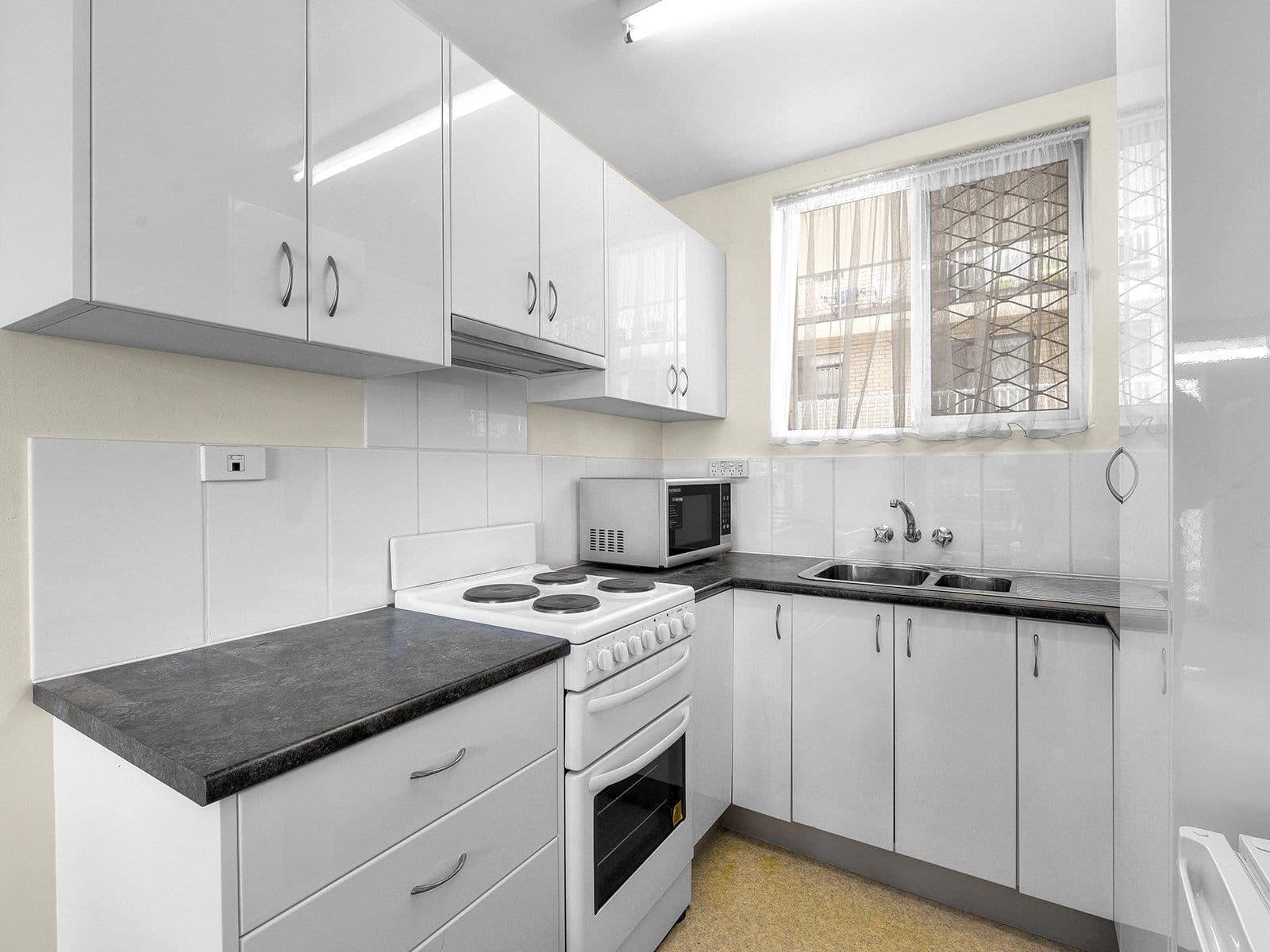 15 Castle Street, Kedron QLD 4031, Kedron - Thumbnail 2