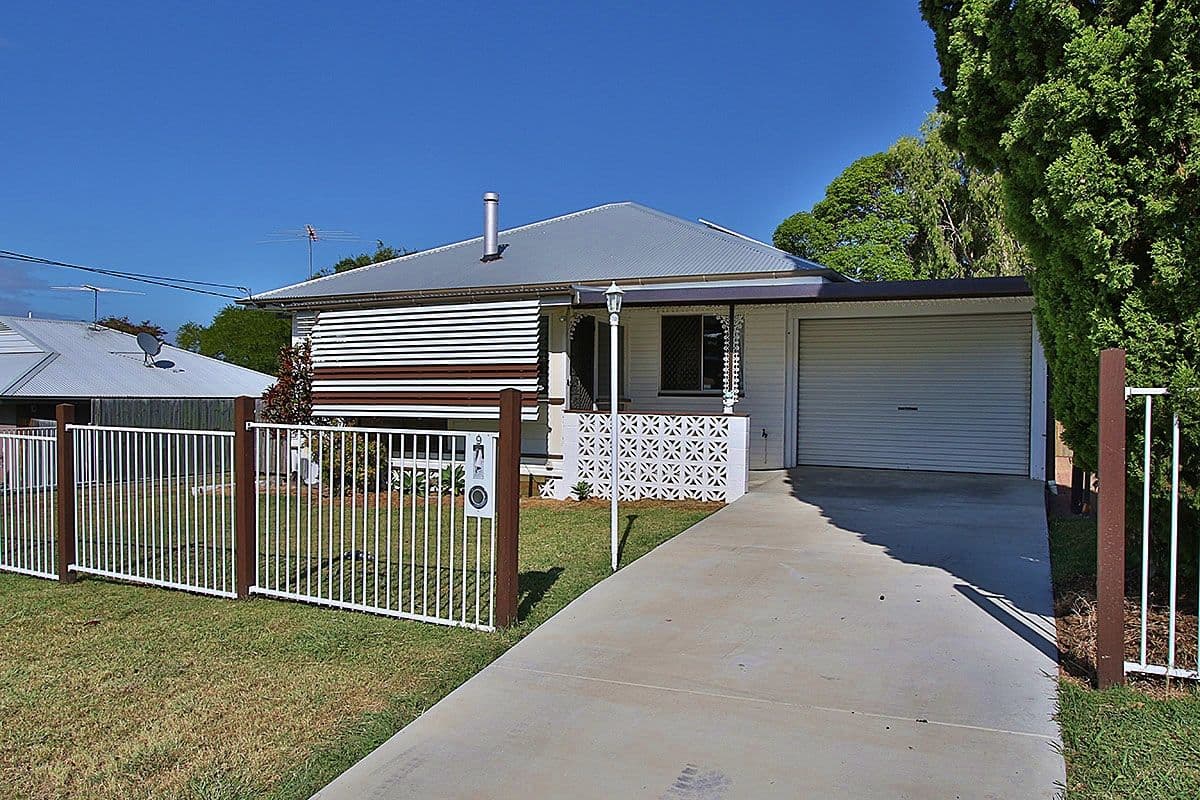 9 Hargreaves Street, Eastern Heights QLD 4305, Eastern Heights - Thumbnail 2