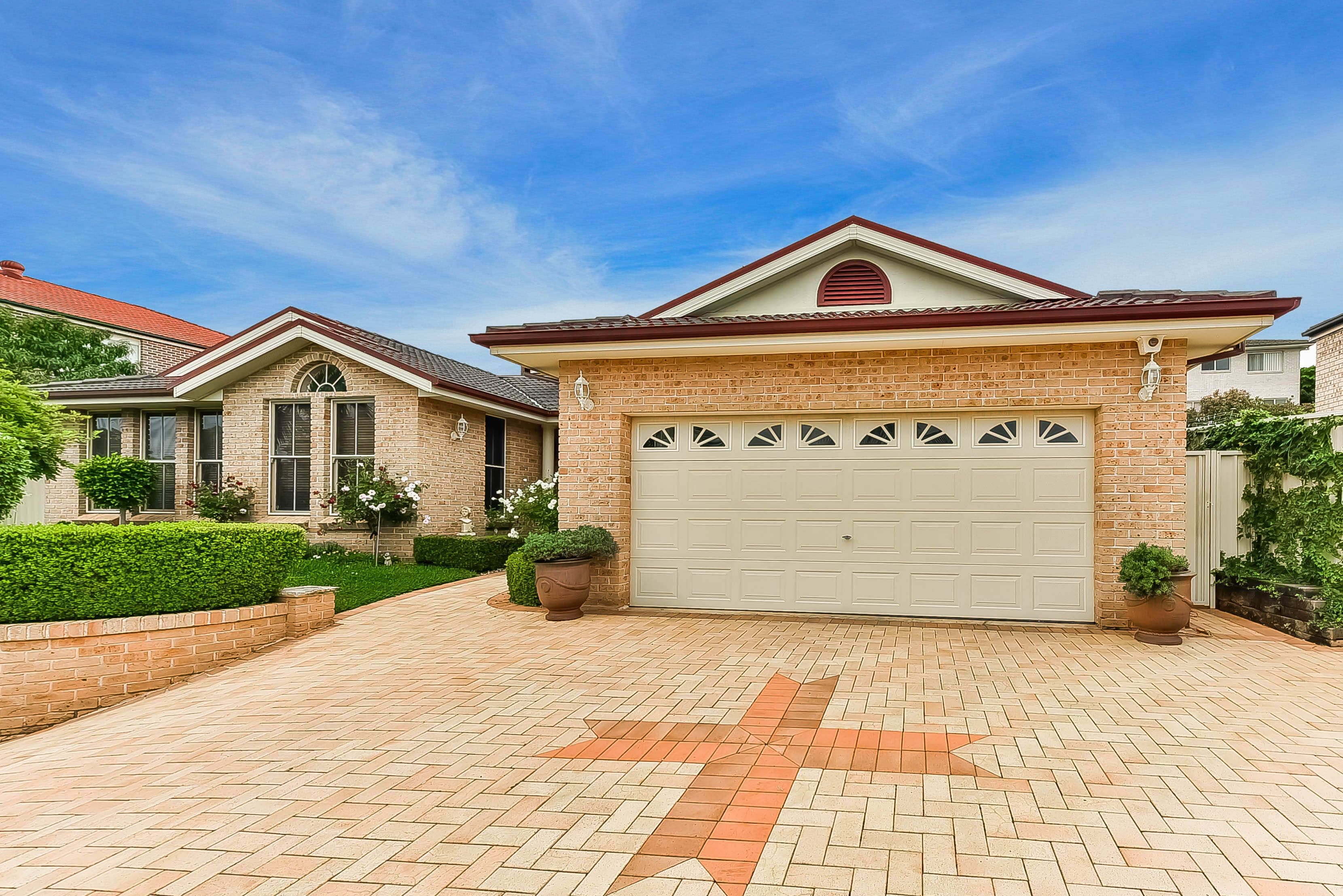 54 Nepean Towers Avenue, Glen Alpine - Image 1