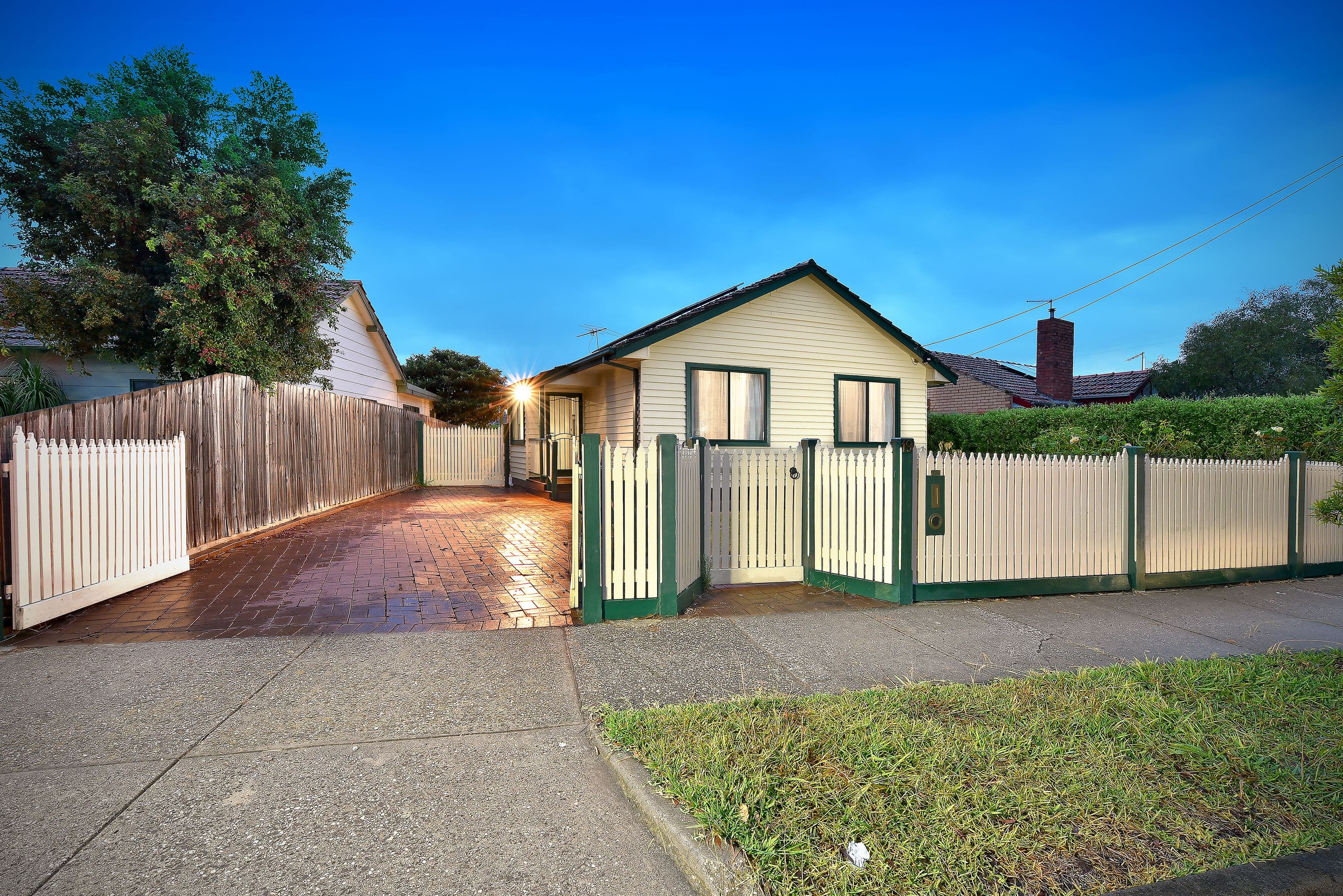 19 Spring Street, Coburg VIC 3058, Coburg - Image 1