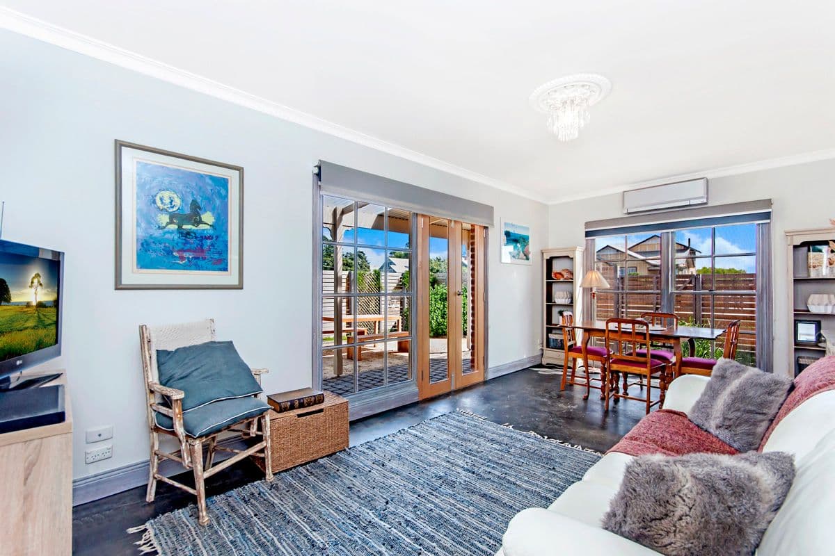 24 Hotham Street, Warrnambool VIC 3280, Warrnambool - Thumbnail 2