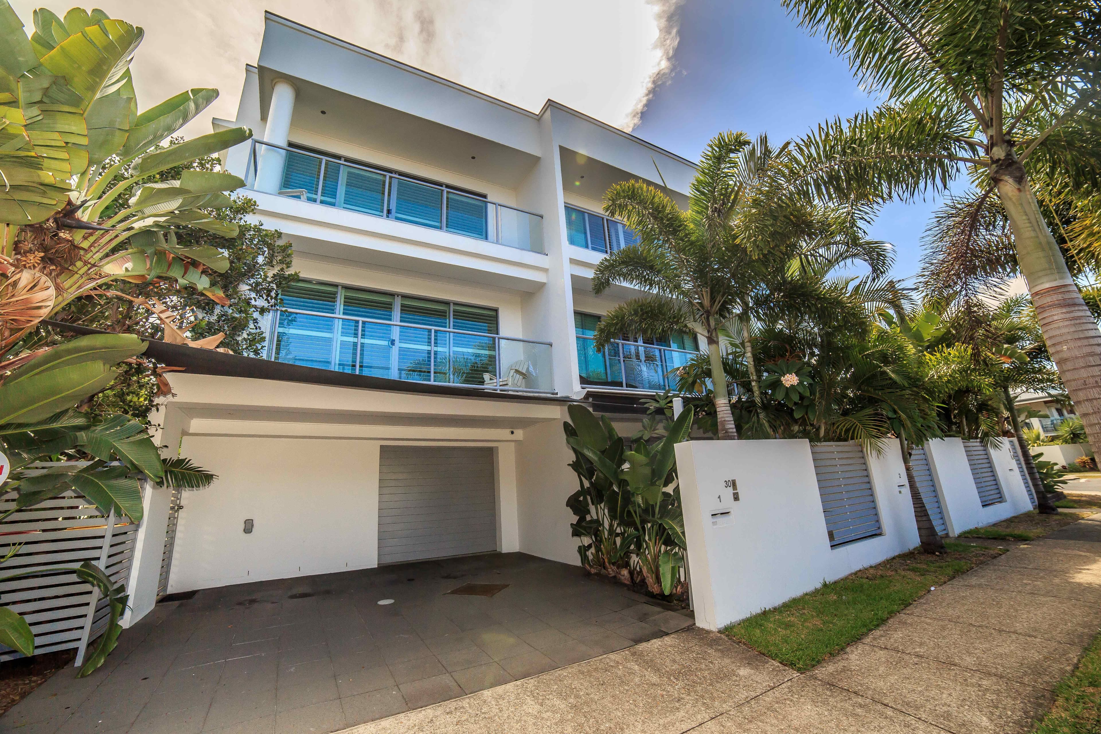 30 Redondo Avenue, Miami QLD 4220, Miami - Thumbnail 5