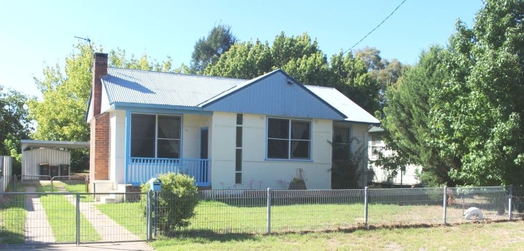 184 Thompson Street, Cootamundra - Image 1