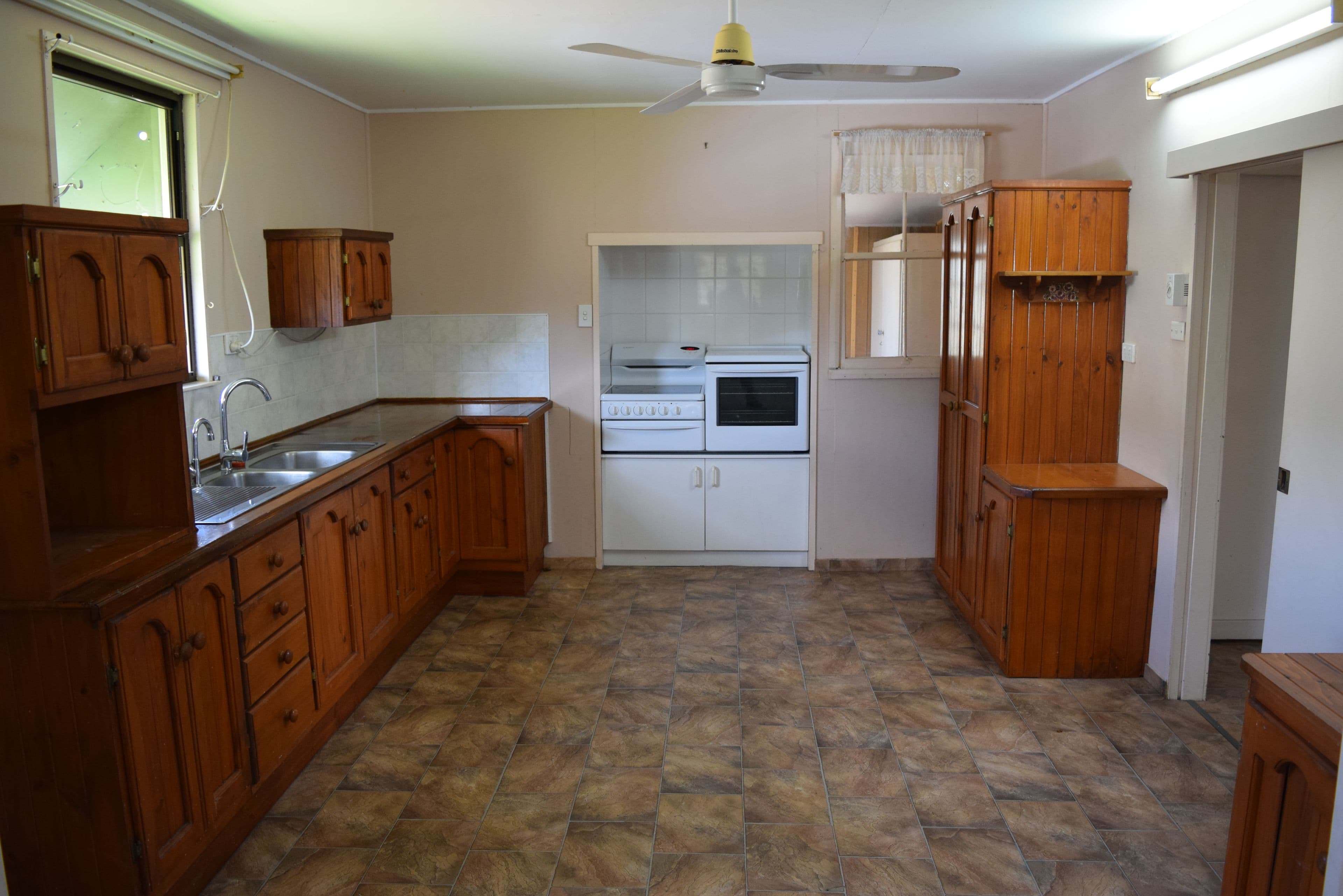 85 Ivory Creek Road, Toogoolawah QLD 4313, Toogoolawah - Thumbnail 2