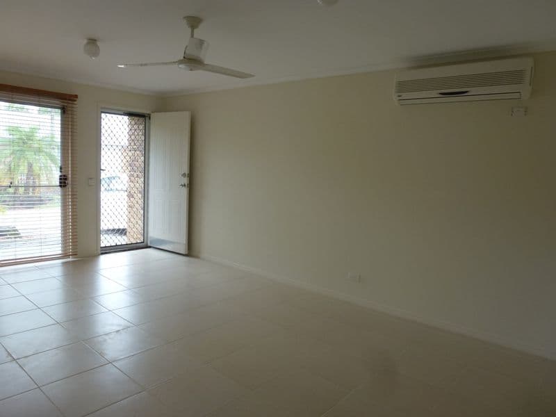 19 Michigan Drive, Oxenford QLD 4210, Oxenford - Thumbnail 2