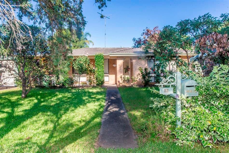 29 Tanbark Circuit, Werrington Downs - Image 1