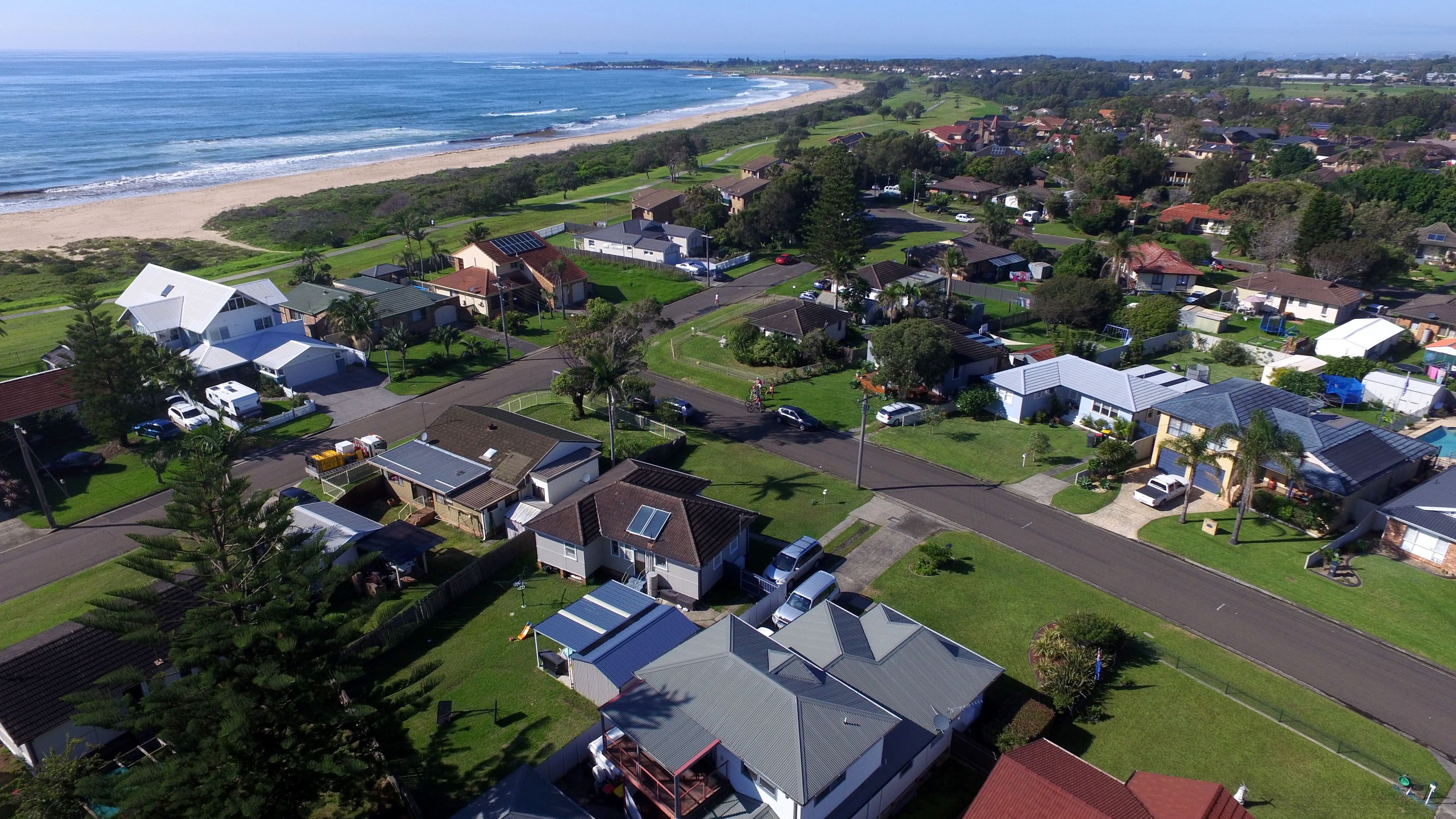 2 Lassiter Avenue, Woonona - Thumbnail 2