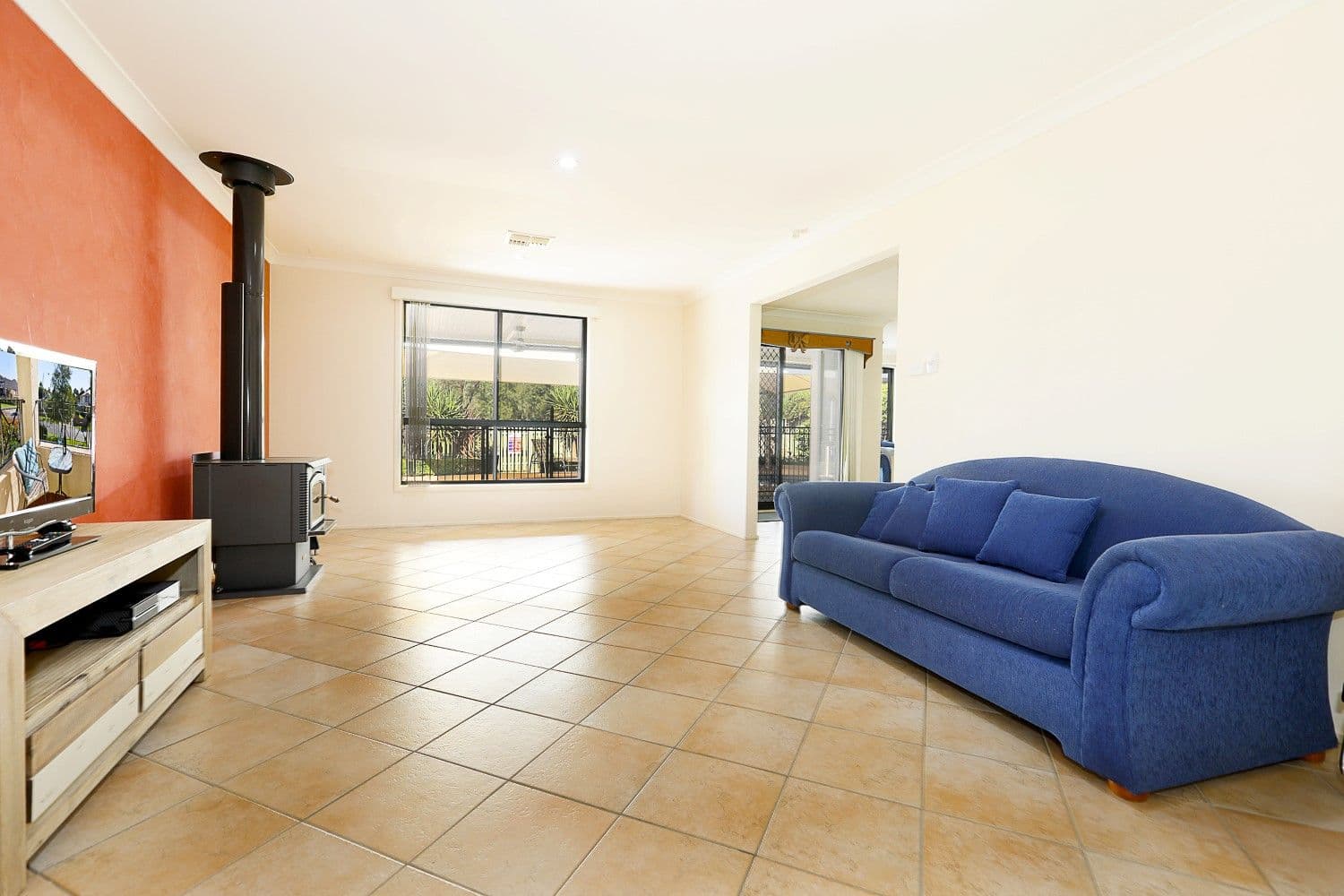 6 Huntingdale Drive, Glenmore Park - Thumbnail 3