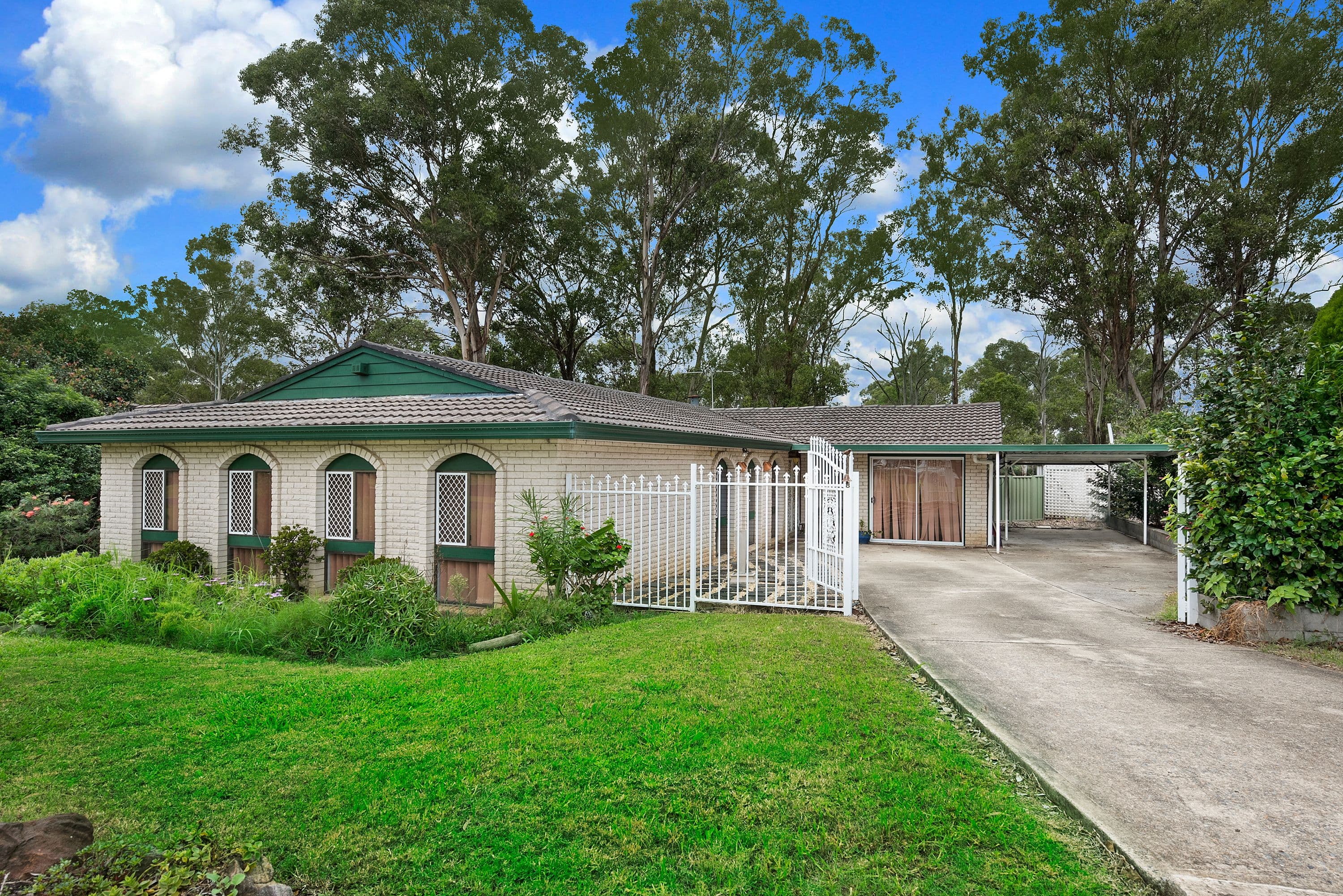 28 Popondetta Place, Glenfield - Image 1