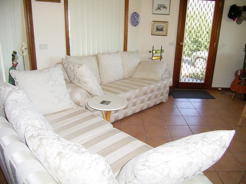 6 Cromwell Street, Adelong - Thumbnail 6