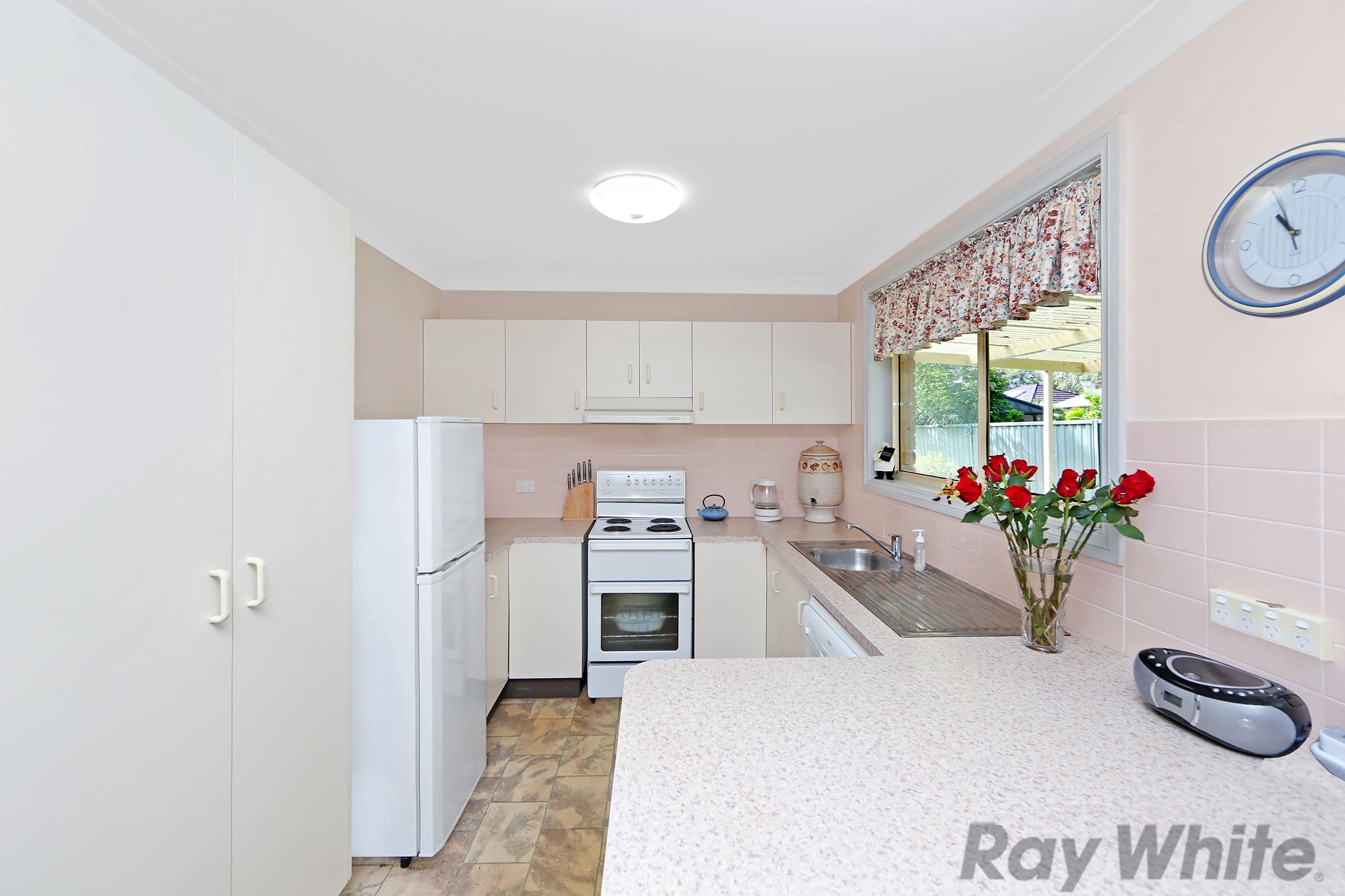 82 Moola Road, Buff Point - Thumbnail 2