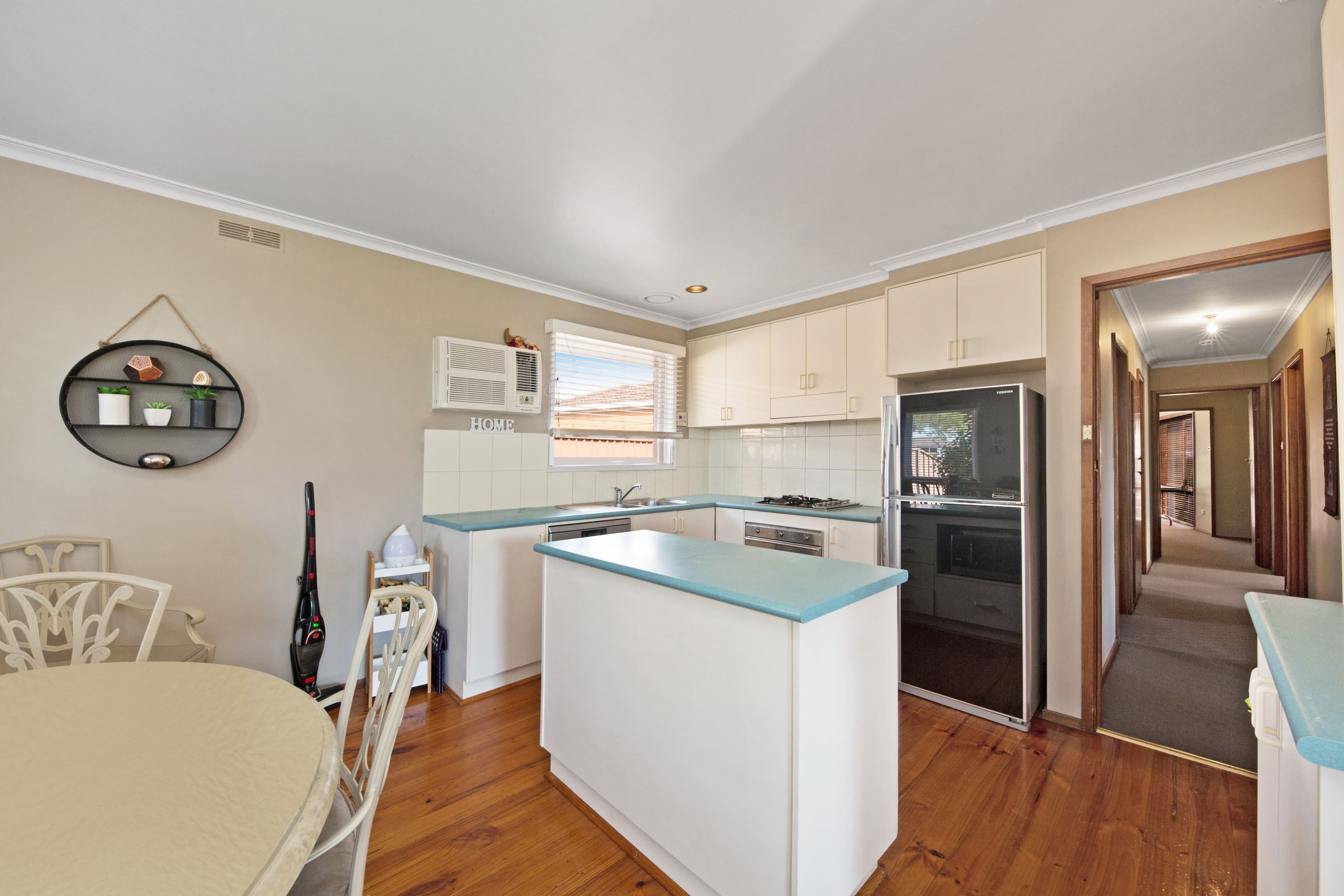 17 Edgar Street, Wendouree  Victoria  3355, Australia, Wendouree - Thumbnail 3