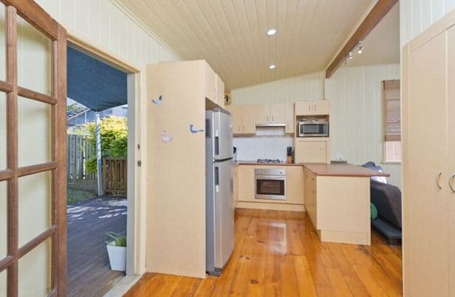 15 Water Street, RED HILL QLD 4059, Red Hill - Thumbnail 6