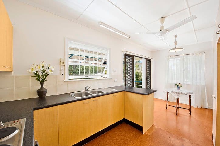 132 Outlook Crescent, Bardon QLD 4065, Bardon - Thumbnail 3