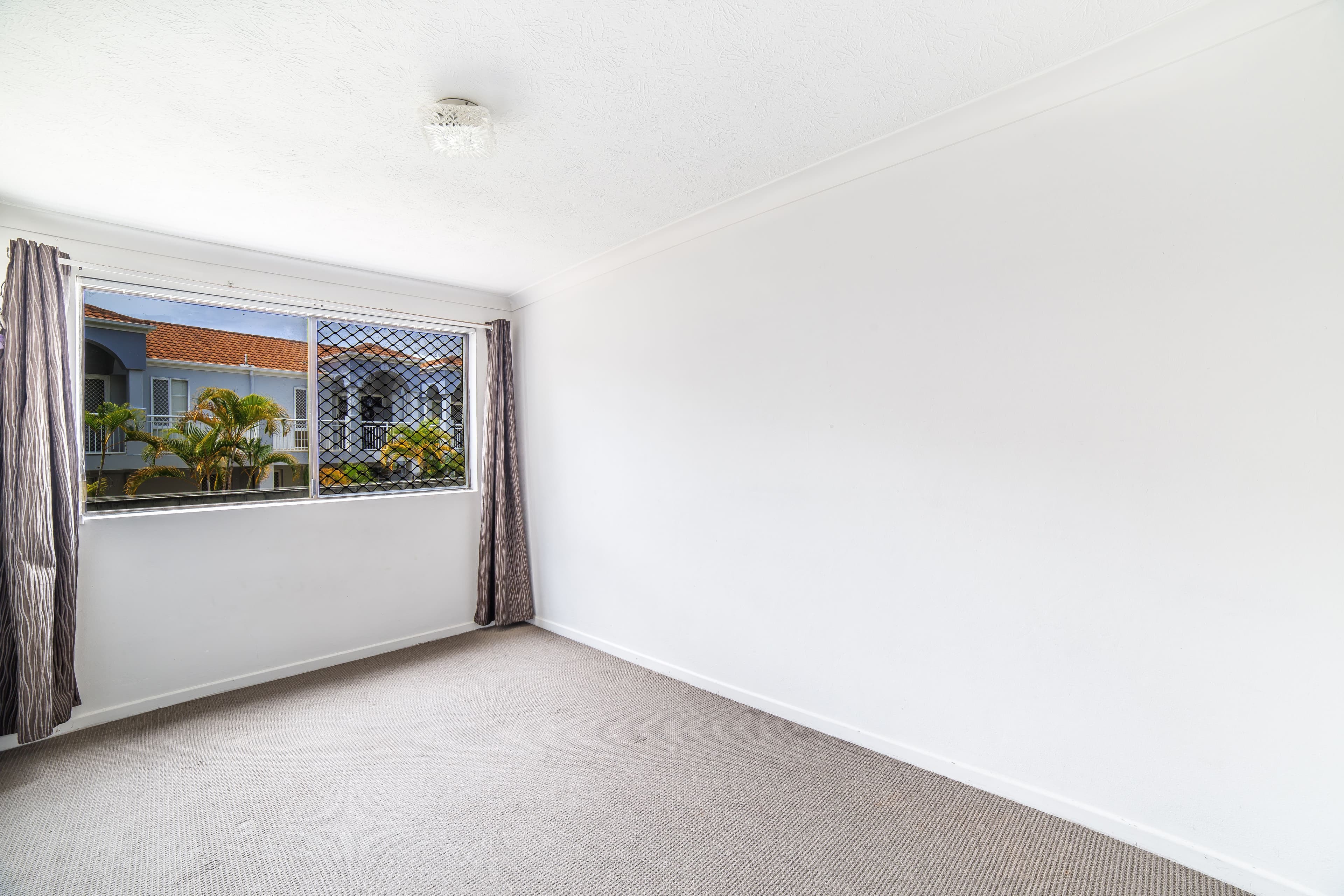 112 Stanhill Drive, Chevron Island QLD 4217, Chevron Island - Thumbnail 5
