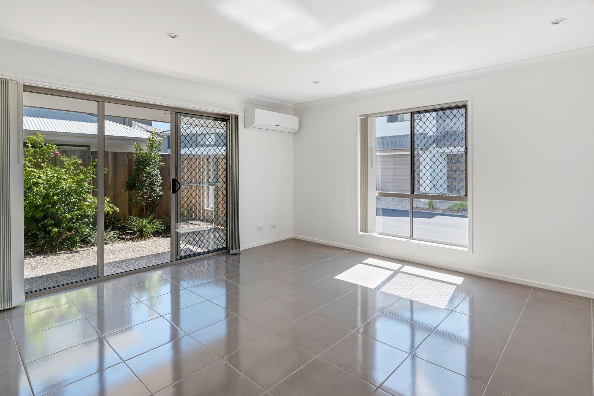 90 Main Street, Zeehan, Zeehan - Thumbnail 3