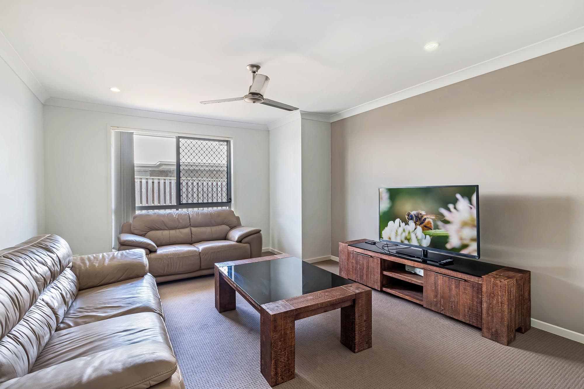 56 William Boulevard, PIMPAMA QLD 4209, Pimpama - Thumbnail 3