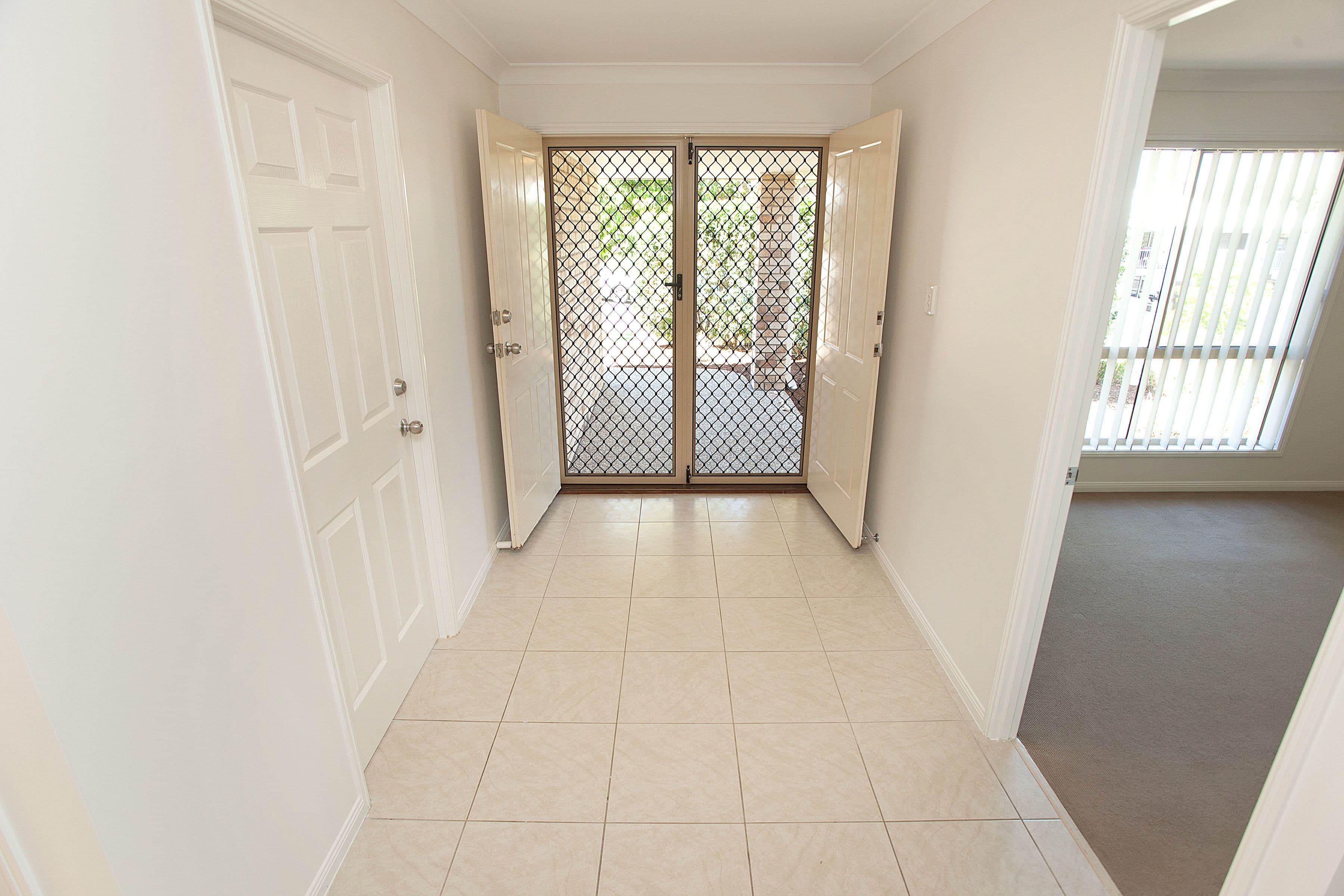 4 Buchanan Circuit, Oxenford QLD 4210, Oxenford - Thumbnail 6