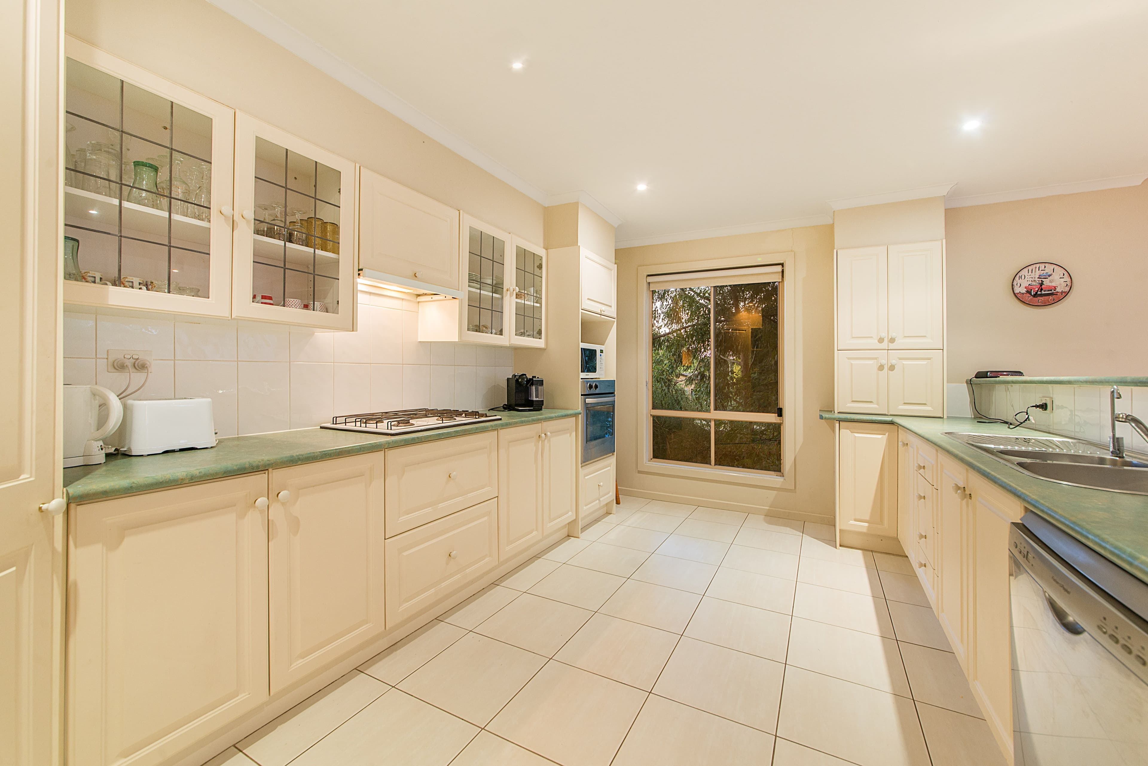 48 Linda Crescent, Ferntree Gully VIC 3156, Ferntree Gully - Thumbnail 2