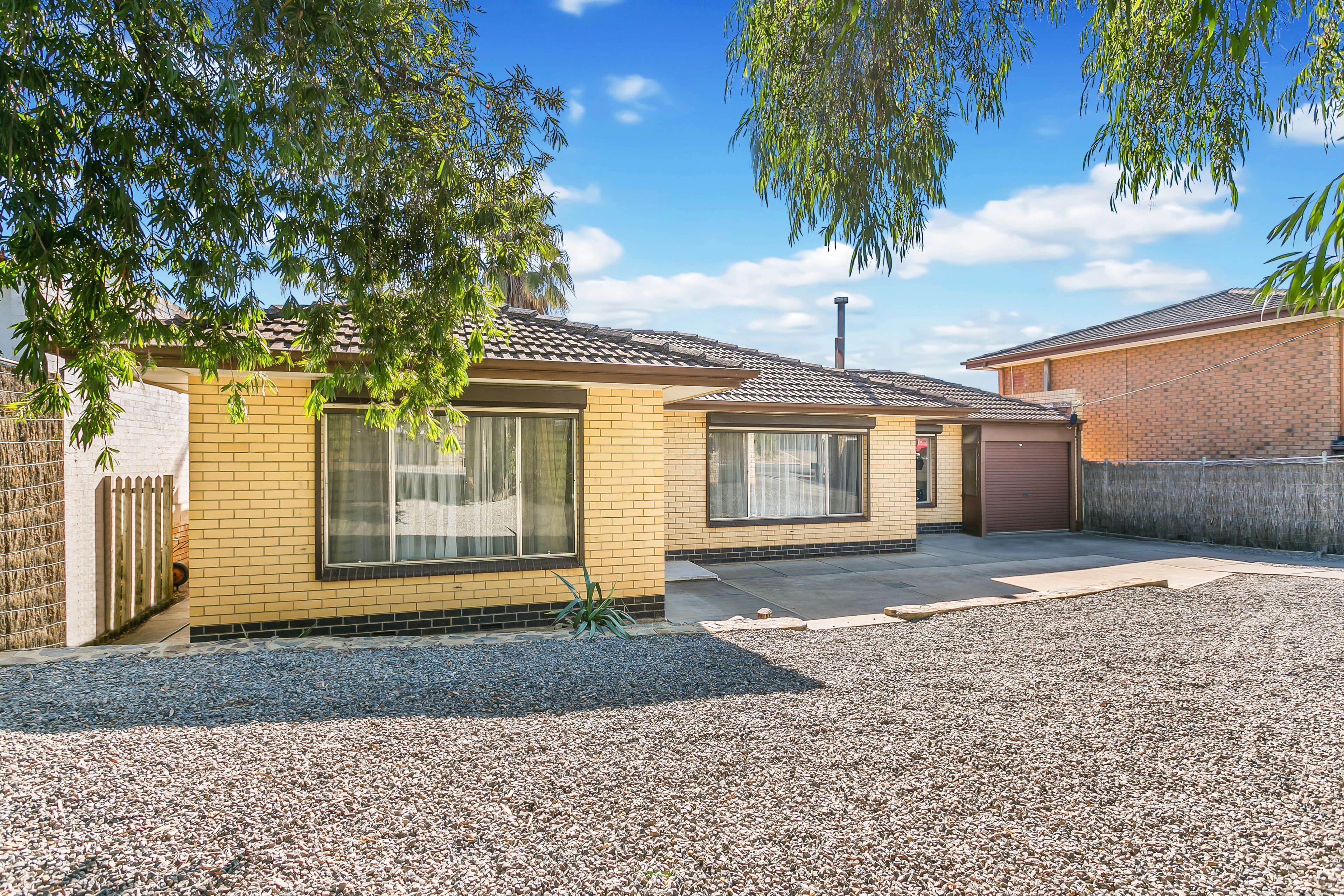 7 Kenihans Road, Happy Valley SA 5159, Happy Valley - Thumbnail 2