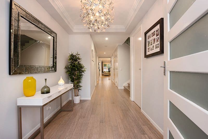 24 Watford Street, Upper Mount Gravatt QLD 4122, Upper Mount Gravatt - Thumbnail 2