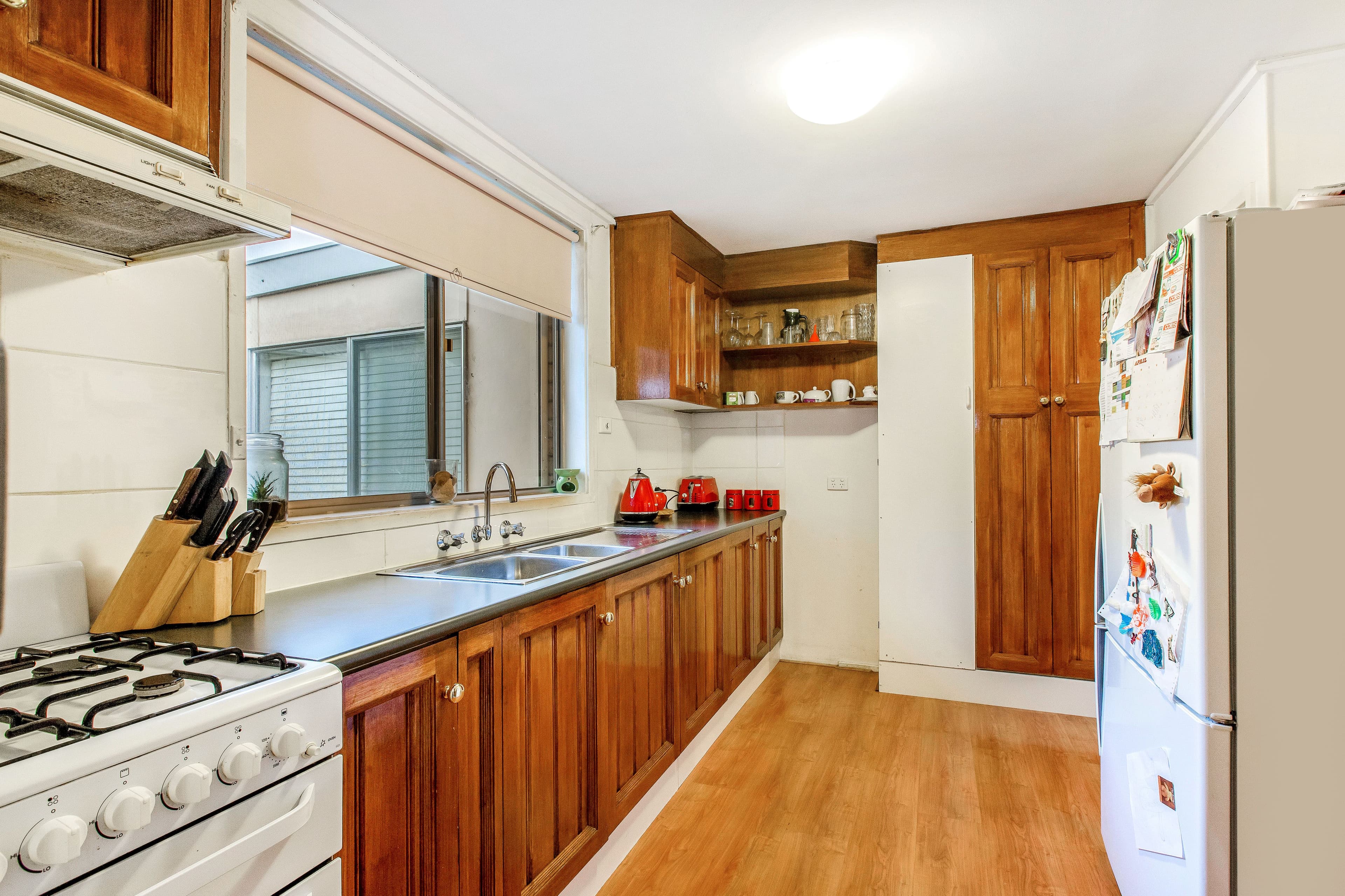 8 Frew Avenue, Frankston VIC 3199, Frankston - Thumbnail 2