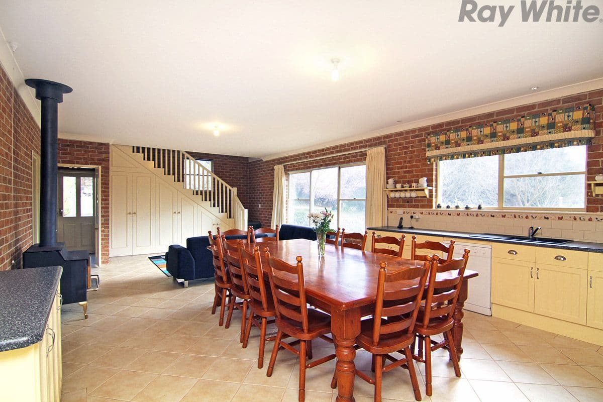29 Lynland Drive, Armidale NSW 2350, Armidale - Thumbnail 2