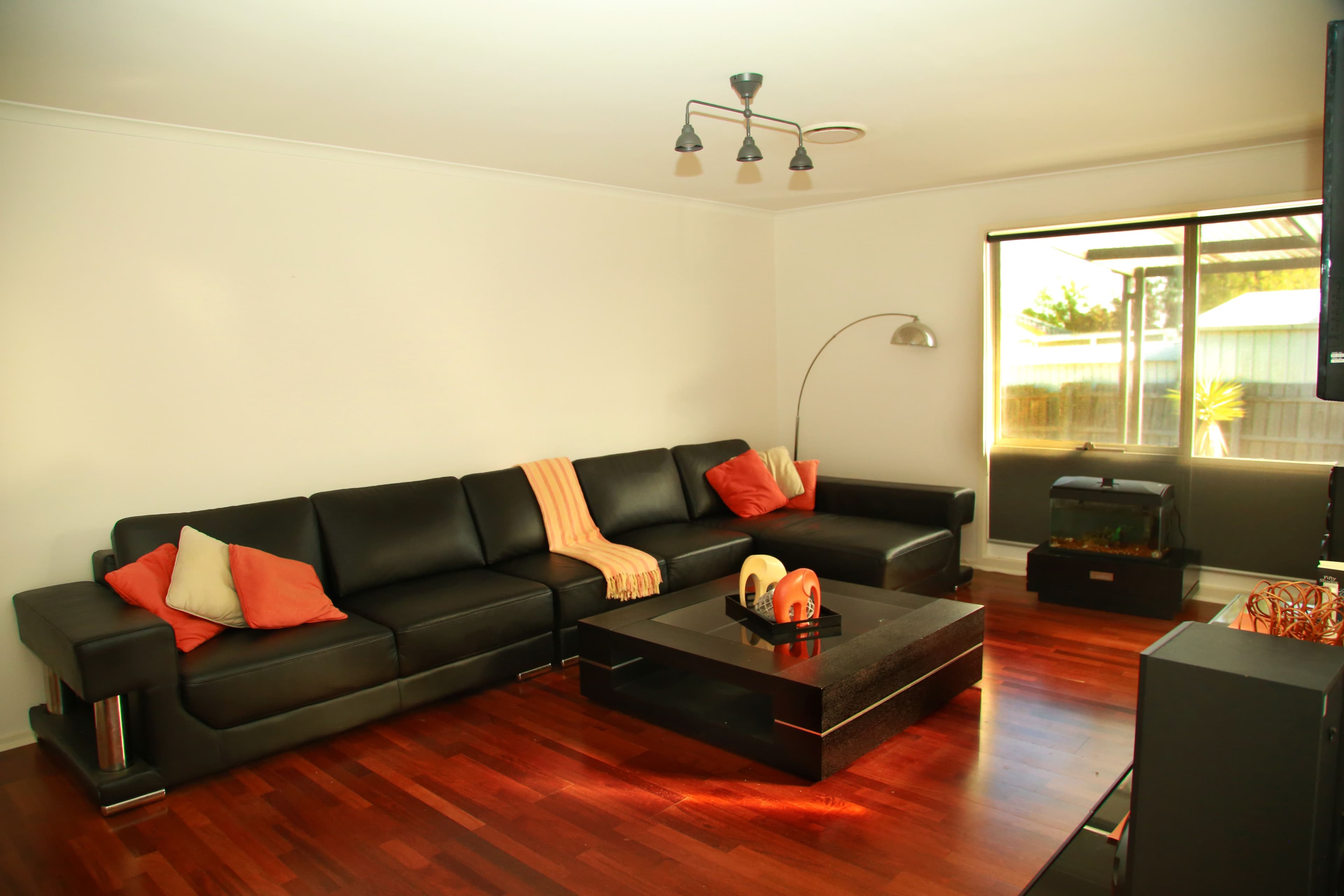 12 Fairwyn Close, Mill Park VIC 3082, Mill Park - Thumbnail 2