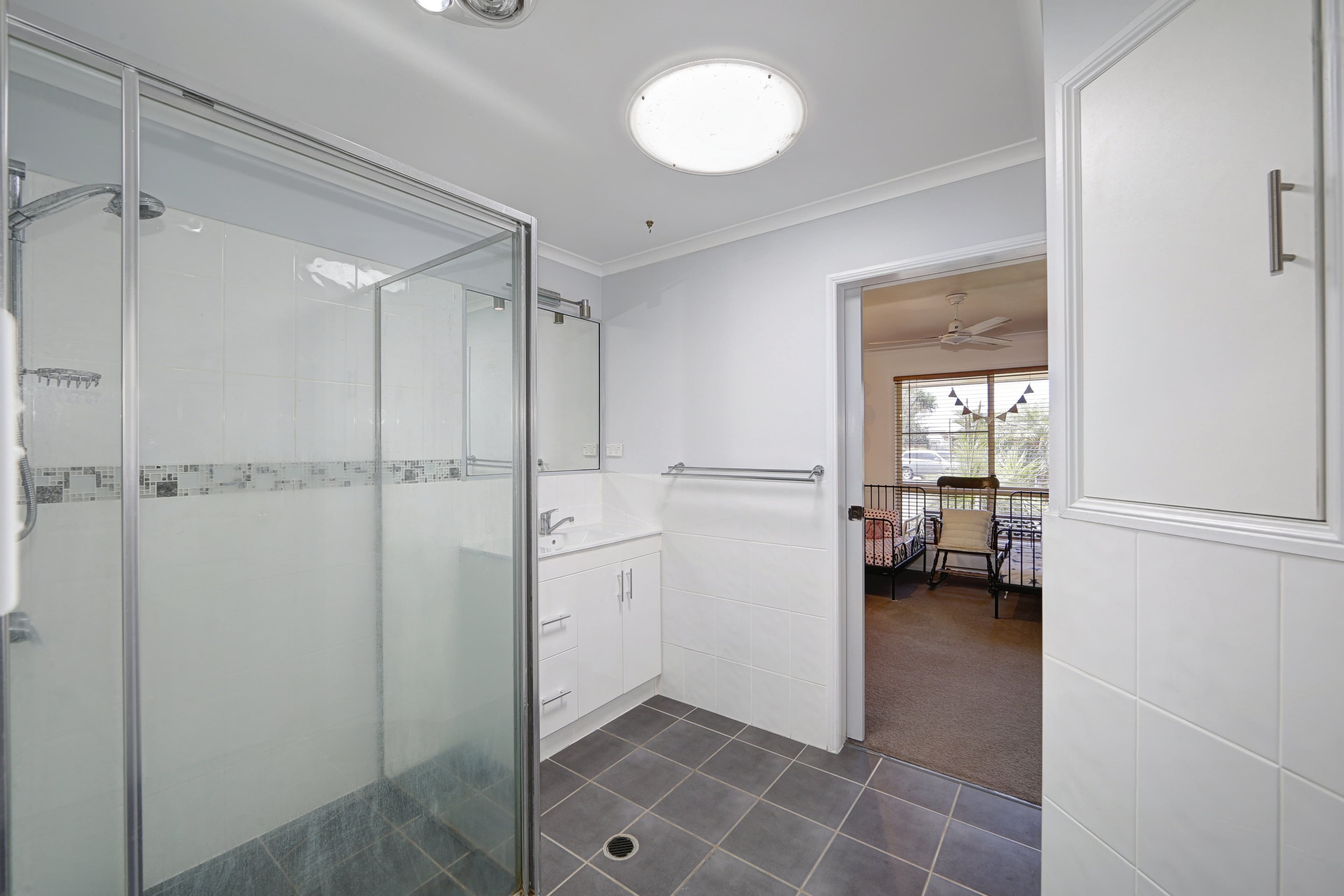 2 Majestic Place, Coral Cove QLD 4670, Coral Cove - Thumbnail 4