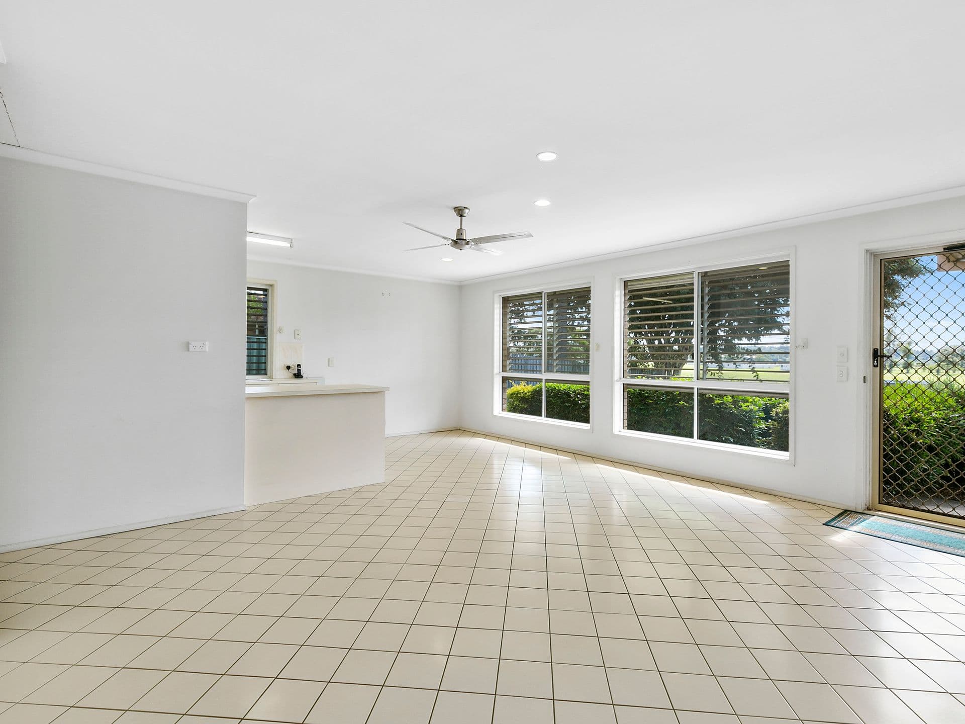 258 Brisbane Terrace, Goodna QLD 4300, Goodna - Thumbnail 3