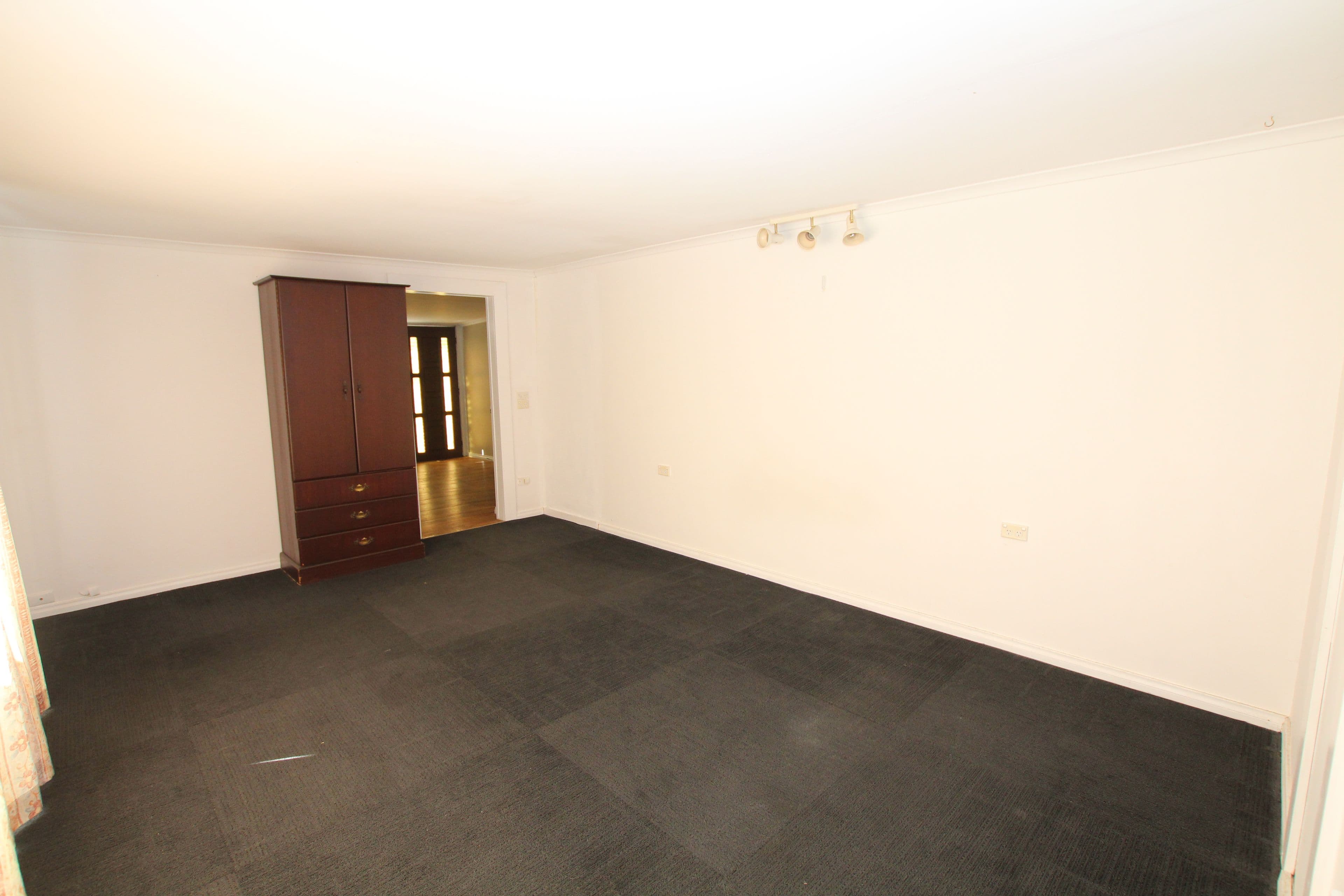 61 Court Street, Boorowa - Thumbnail 8