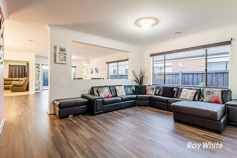 13 Rock Daisy Drive, Cranbourne West VIC 3977, Cranbourne West - Thumbnail 2