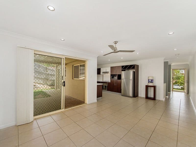 11 Southern Lights Drive, Pimpama QLD 4209, Pimpama - Thumbnail 2