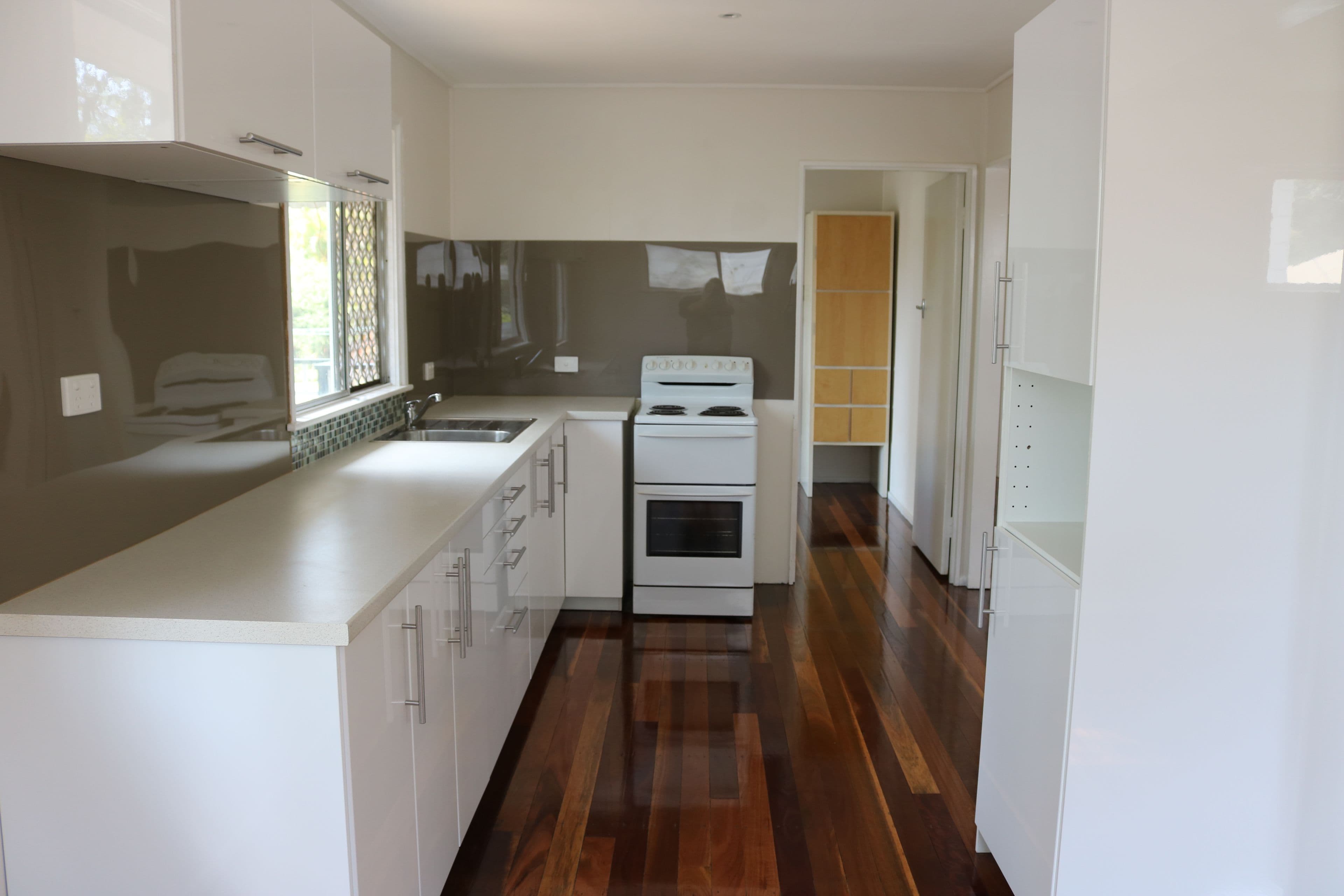 50 Lloyd George Street, Eastern Heights QLD 4305, Eastern Heights - Thumbnail 7
