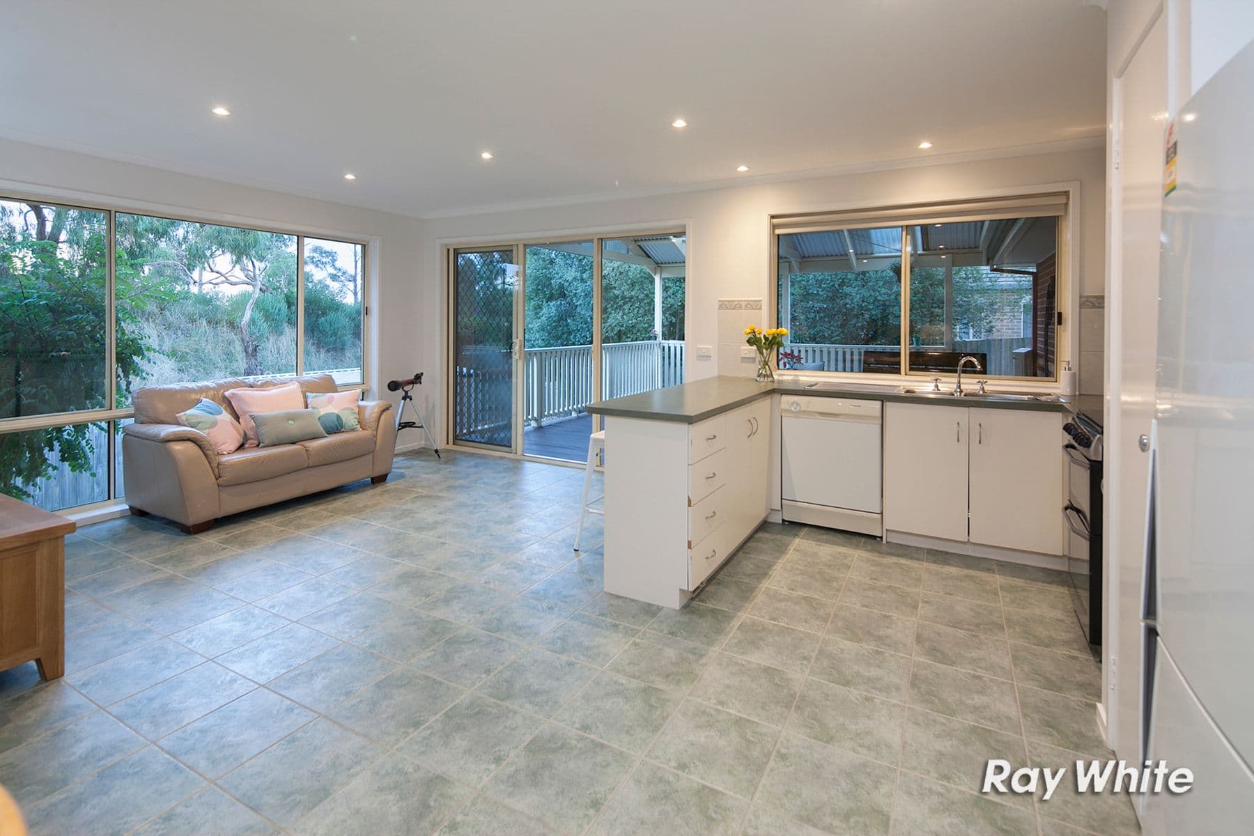 55 Lexton Drive, Langwarrin VIC 3910, Langwarrin - Thumbnail 5