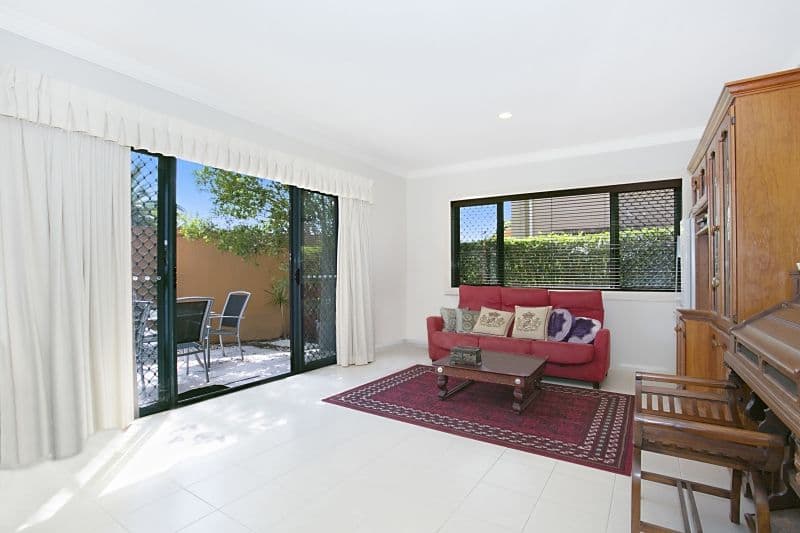117 Palm Meadows Drive, Carrara QLD 4211, Carrara - Thumbnail 2