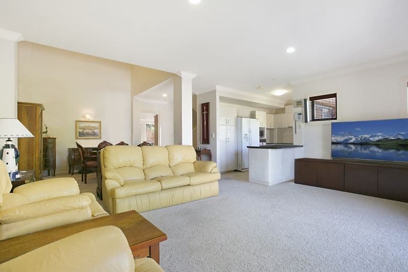 117 Palm Meadows Drive, Carrara QLD 4211, Carrara - Thumbnail 6