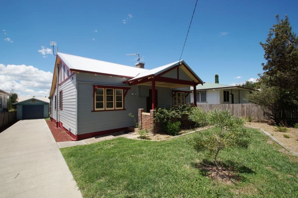 69 Dumaresq Street, Armidale - Image 1